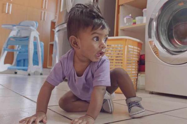 The World's First Baby Marathon - Huggies