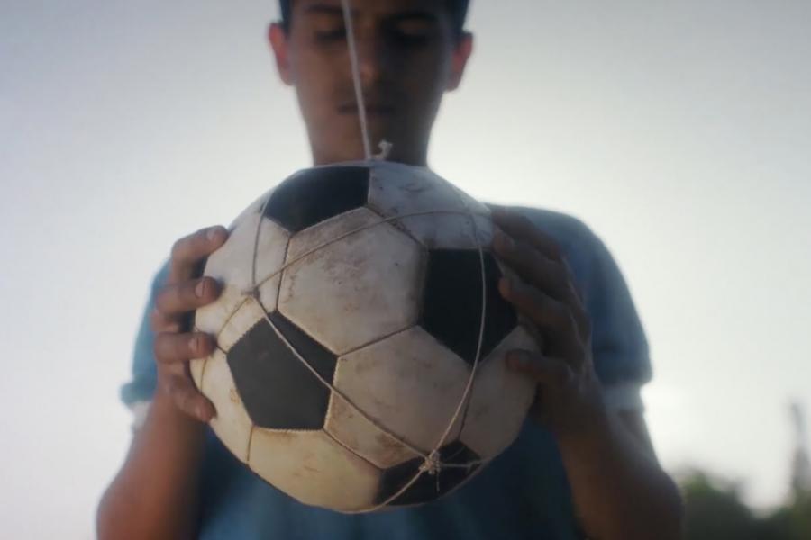 Mother Blanket Fundación Vivir & CCPDA Our Work Ogilvy