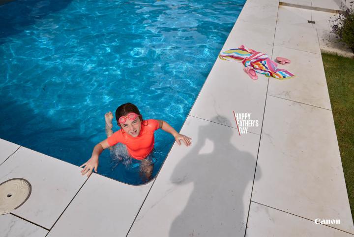 Behind the Scenes Dads — Canon Happy child in a swimming pool