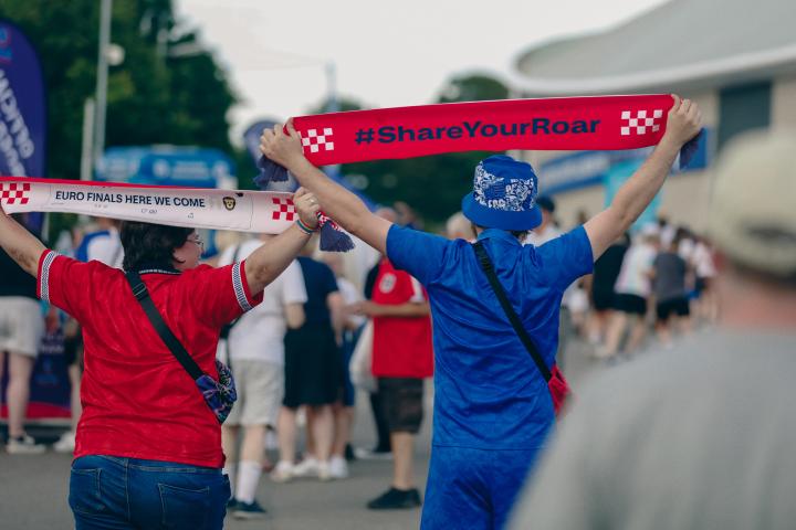 Share your Roar - Twitter | Ogilvy Share your Roar - Twitter | Ogilvy
